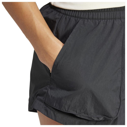 Adidas Γυναικείο σορτς City Escape Summer Cargo Shorts